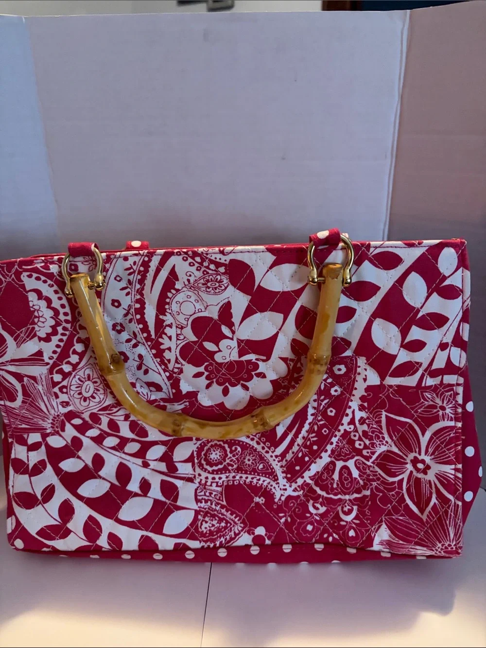 NWT Tianni Red dark pink and White Printed floral cloth bag Bamboo-Style Handles